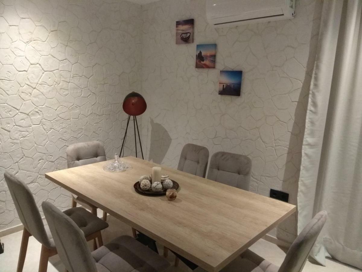 Villa Gusta Tholos  Dış mekan fotoğraf